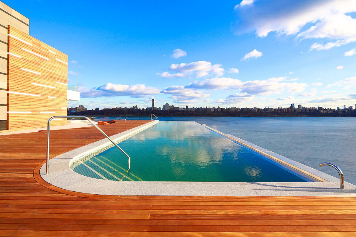 Sojo Spa Club Infinitypool.jpg