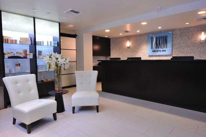 Tikkun Spa lobby